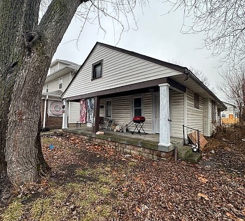 3rd image of 1344 N Gale St