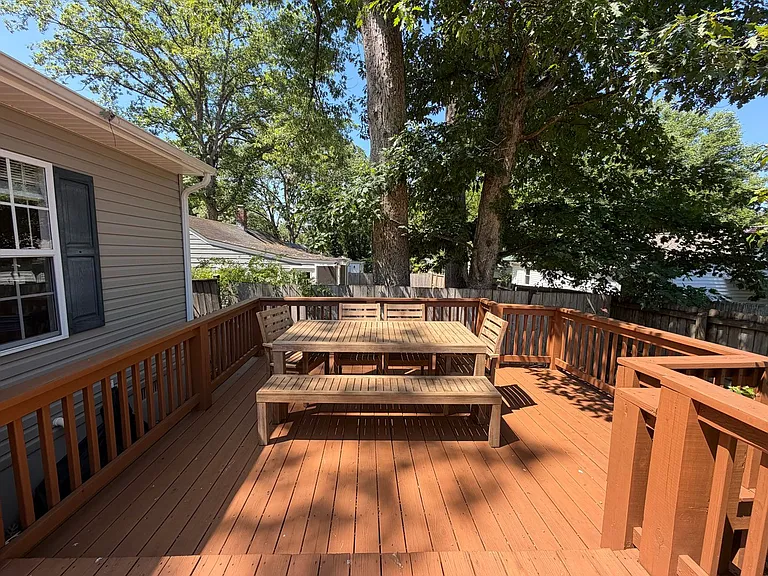 1611 Cherry Ave — Photo 34
