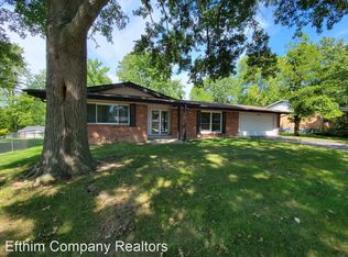 12139 Lake Como Dr, Saint Louis, MO