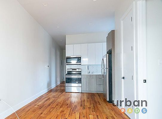 1st image of 1671 Lincoln Pl #4Q