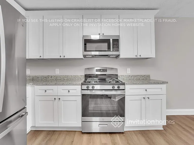 1810 Collines Ave SW — Photo 10