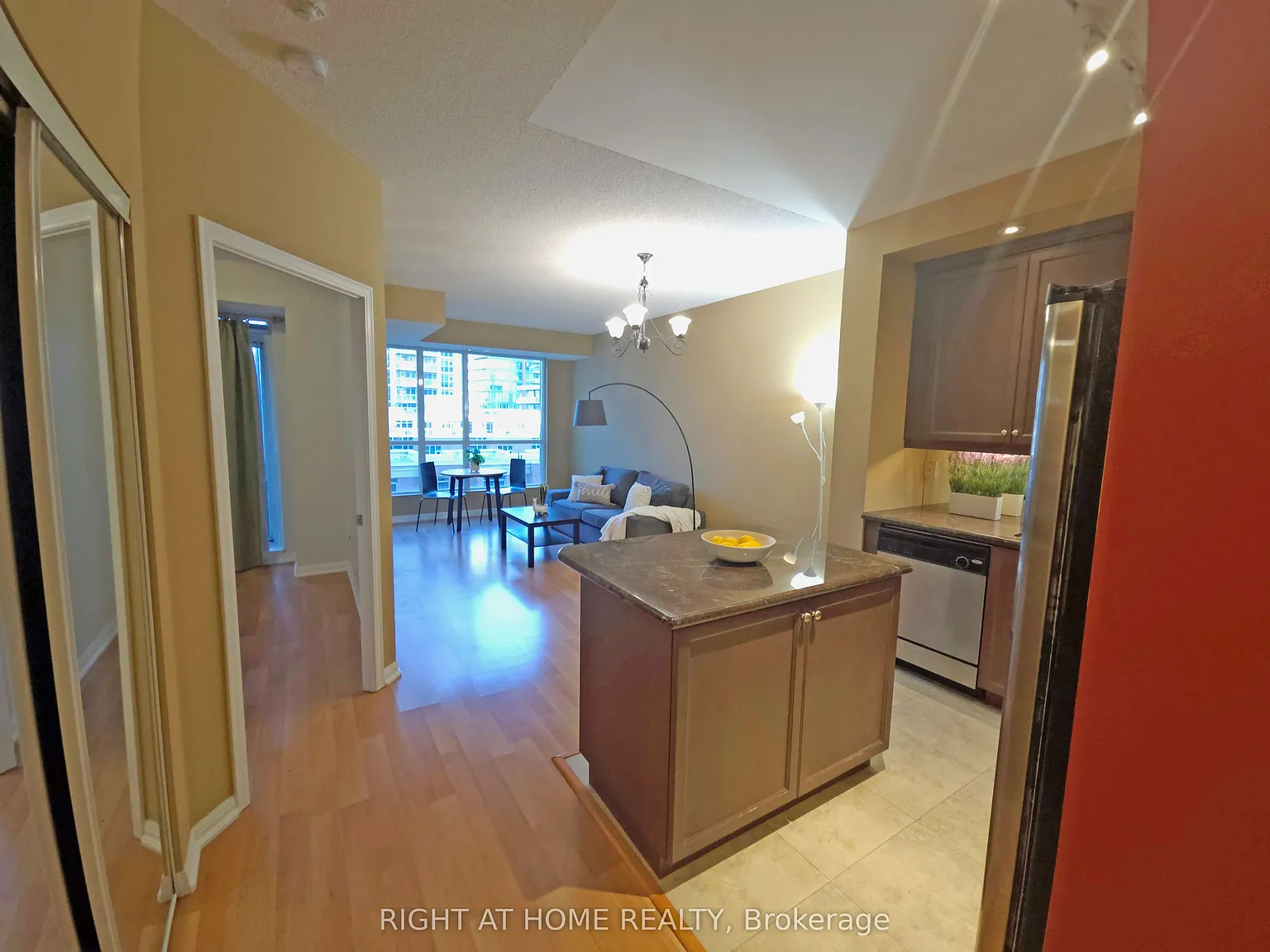 2 bed, $2,800 — Photo 4