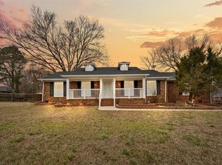 2436 Hillford Dr, Burlington, NC 27217