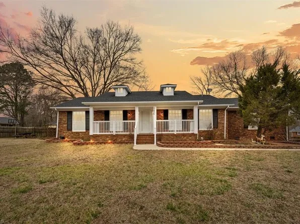 2436 Hillford Dr, Burlington, NC 27217