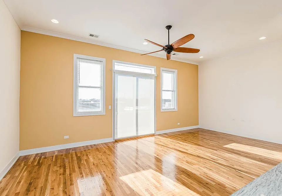 LIVING ROOM - DINING ROOM