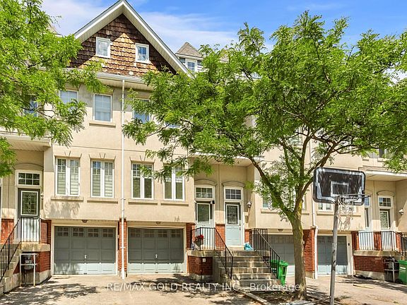 3rd image of 800 Dundas St W #37