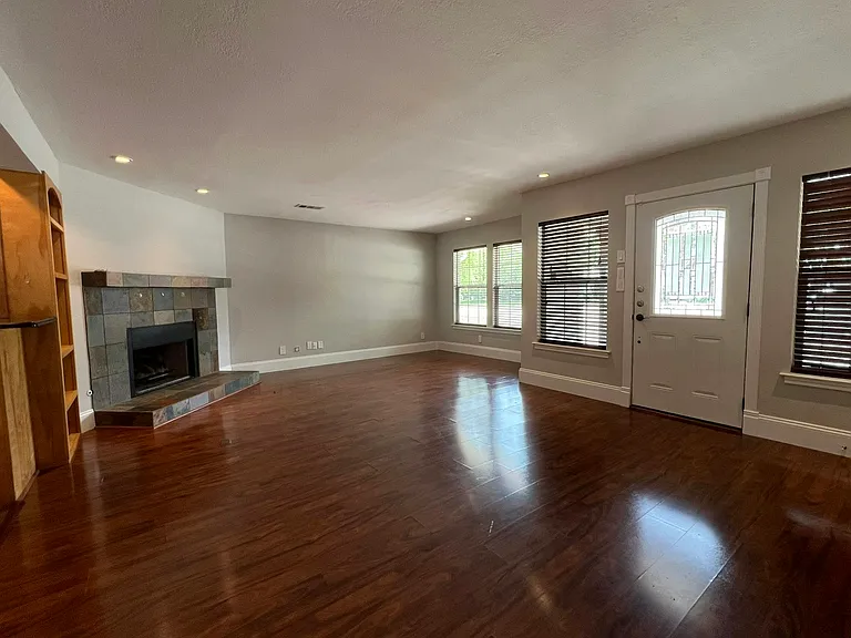 1313 Casa Vale Dr — Photo 12
