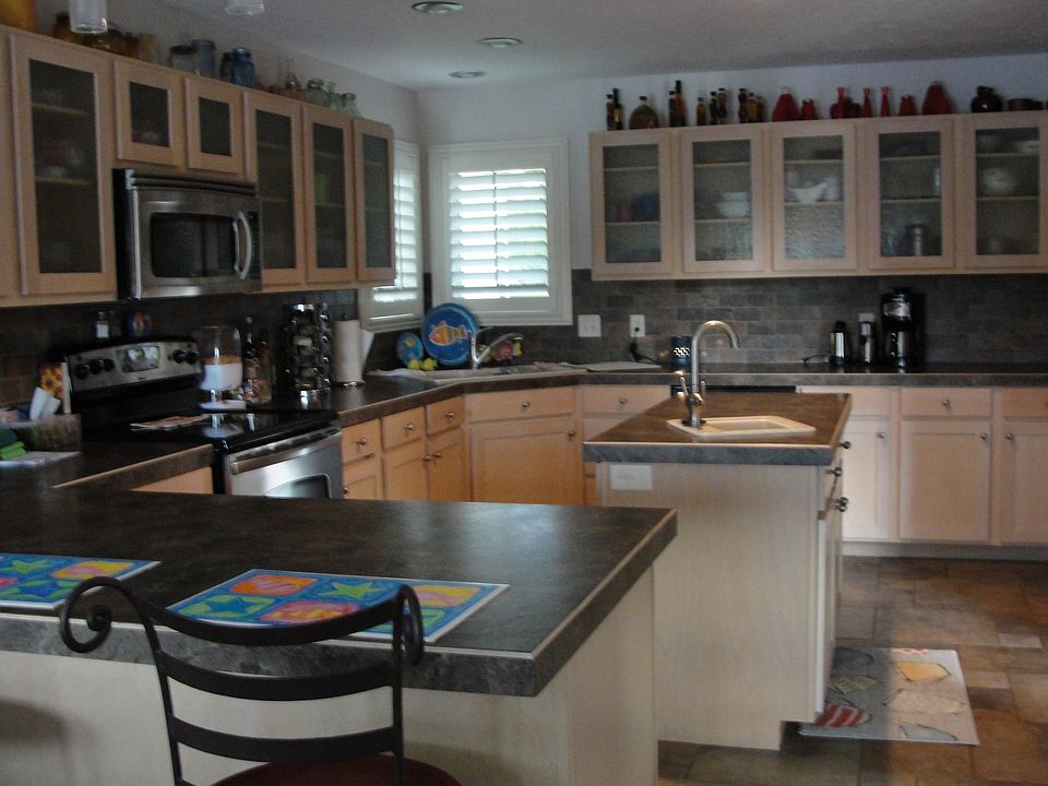 1st image of 16316 Middle Island Dr