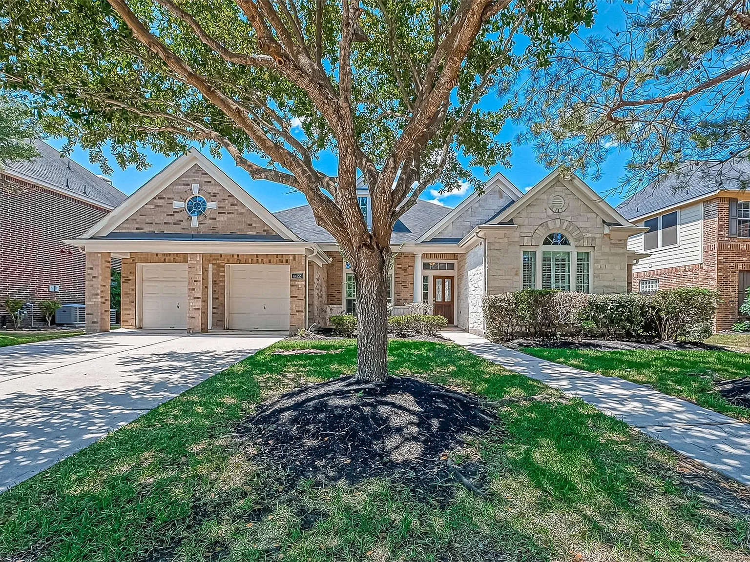 4 bed, 3.0 bath, 3158 sqft, $3,500 — Photo 3