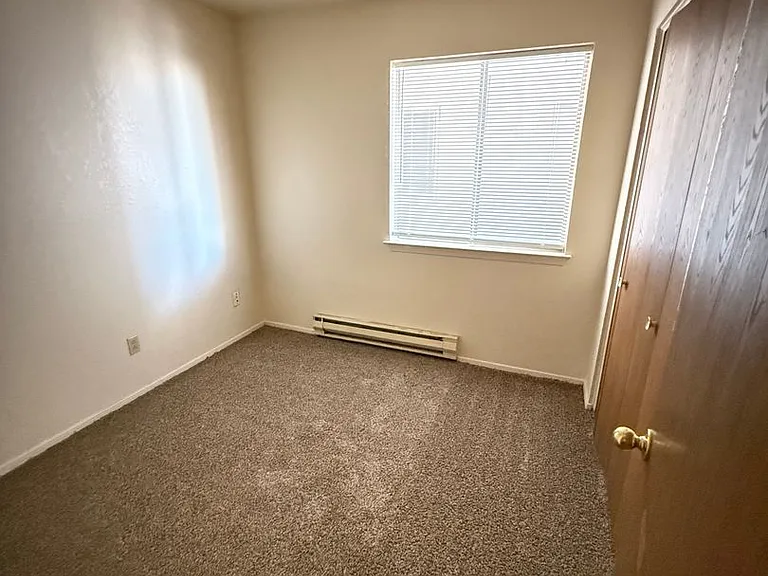 2805 E Idaho Ave — Photo 10