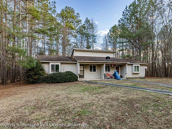 3rd image of 132 Brentwood Dr