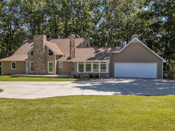 3555 Chattahoochee Rd, Cumming, GA 30041