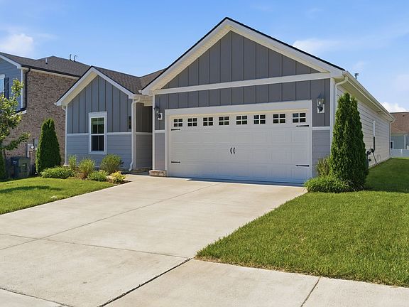 3rd image of 38 Keller Ct
