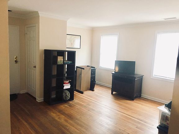 5th image of 1417 E Abingdon Dr APT 1
