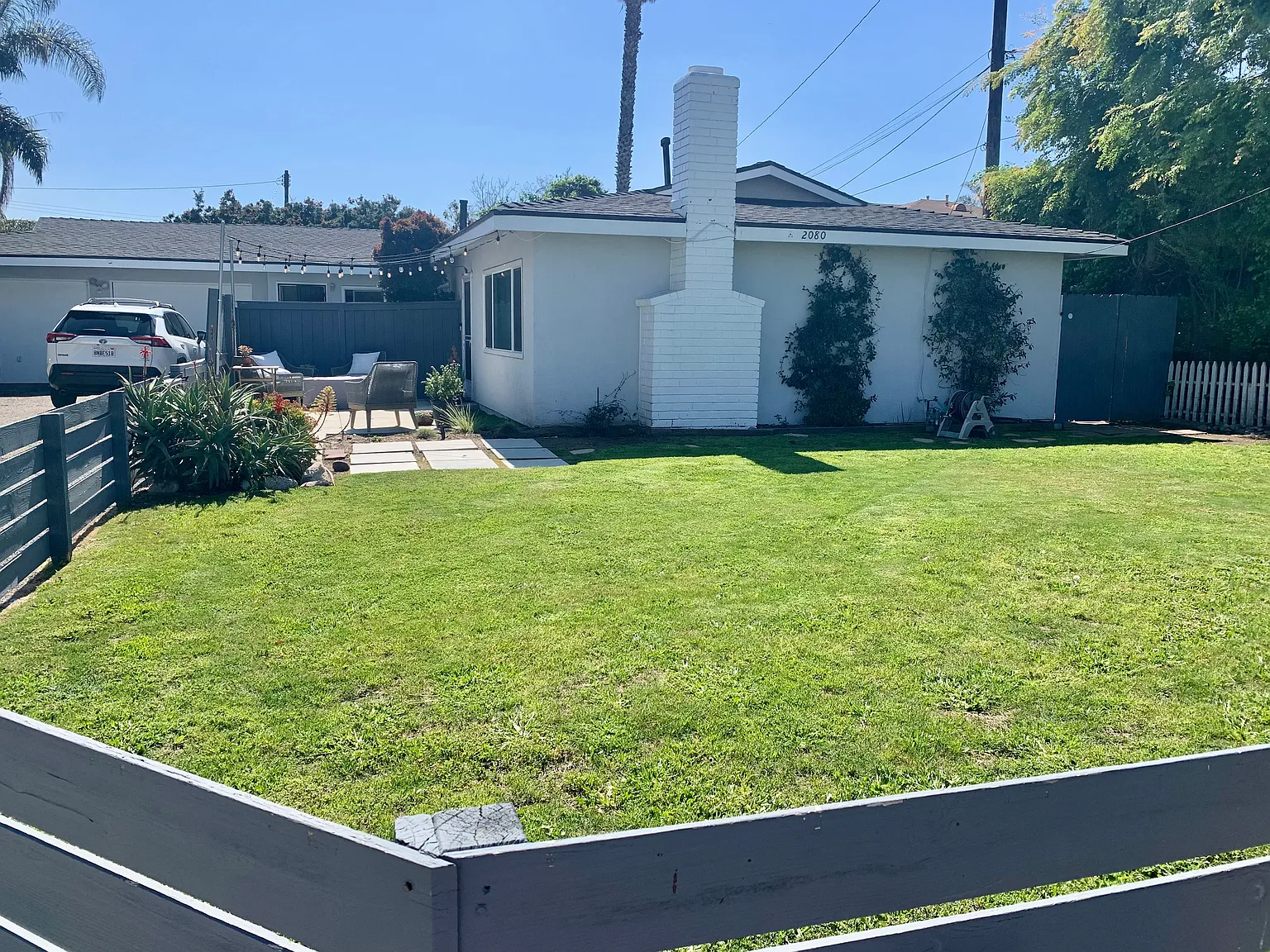 2080 Santa Ana Ave — Photo 3