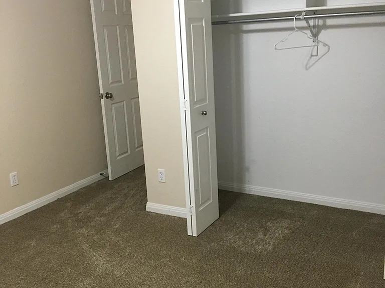 1639 Anna Lee Dr — Photo 13