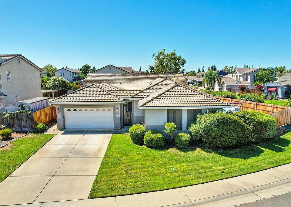 1st image of 10064 N Mission Hills Dr
