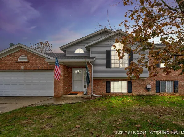 500 Sunbrook St SE, Grand Rapids, MI 49508