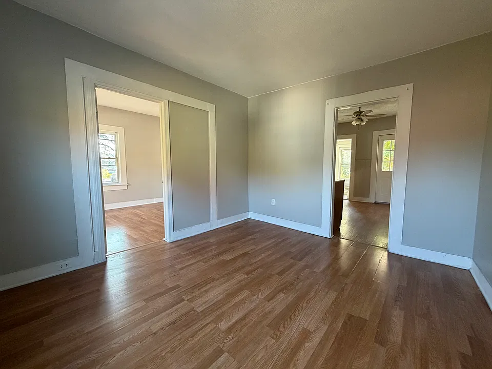 13 Davis St #2L