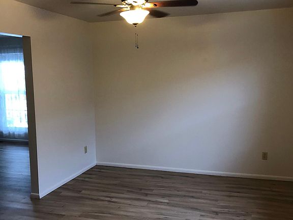 5th image of 10228 Buffton Dr