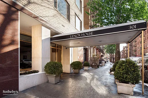 Sold by Sotheby's International Realty | media 19