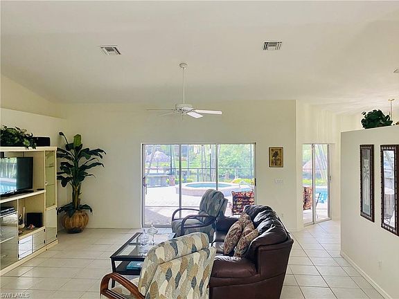 4th image of 3520 SW 1st Pl