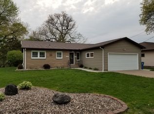 1917 3rd St #A, East Moline, IL 61244