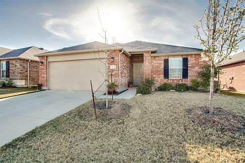 2nd image of 1424 Willoughby Way
