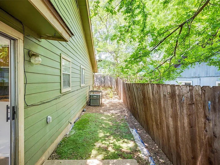 5208 Bogey Ct #B — Photo 24