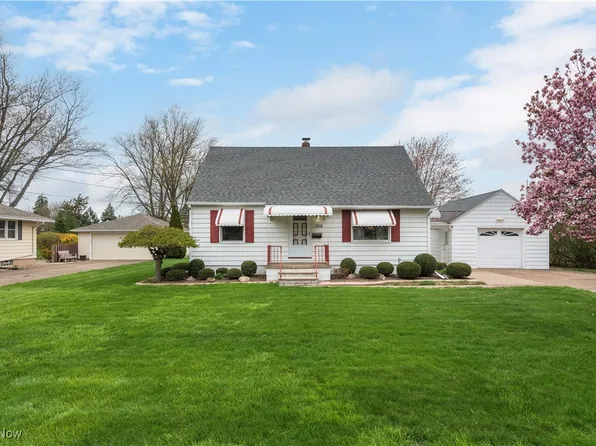 1318 W 33rd St, Lorain, OH 44053