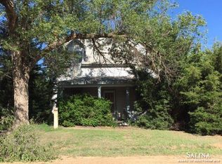 102 N Maryland Ave, Sylvan Grove, KS 67481
