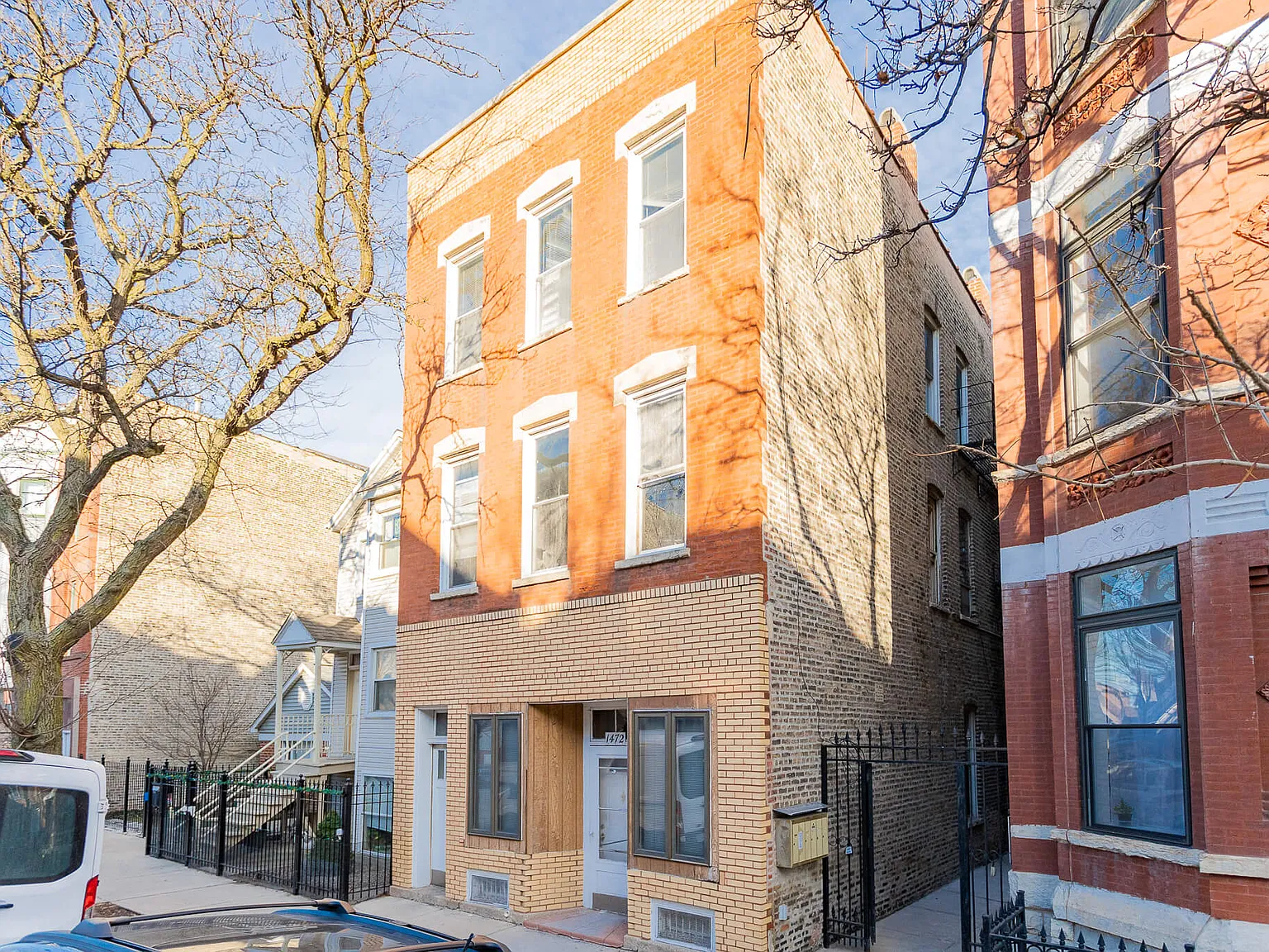 1472 W Erie Street — Photo 3