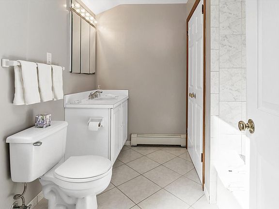 2nd image of 38A Perry Ave