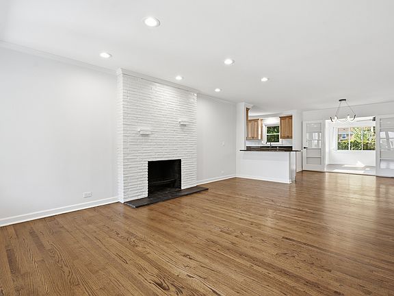 4th image of 5022 Fargo Ave