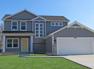 691 Pinewood Dr, Grass Lake, MI