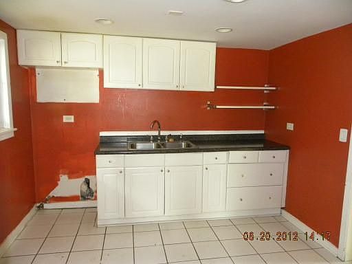2nd image of 750 Joliet St