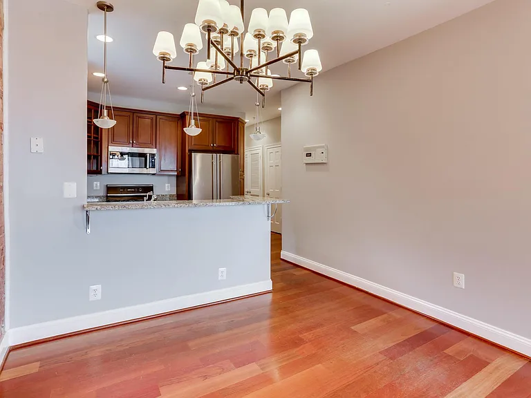 1105 Park Rd NW #5 — Photo 9