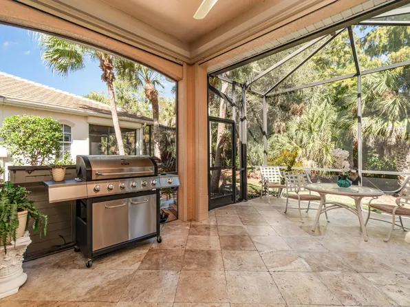 12691 Fox Ridge Dr, Bonita Springs, FL 34135