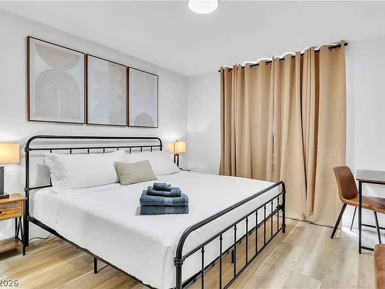 3930 University Center Dr #101 — Photo 30