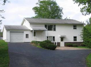 1542 W University Dr, Macomb, IL 61455