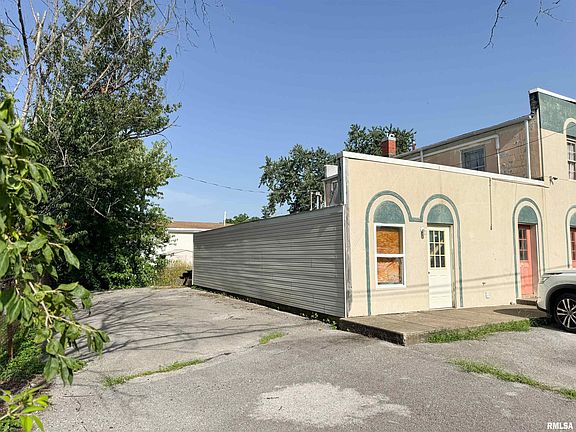 5th image of 1106 W Hendrickson St