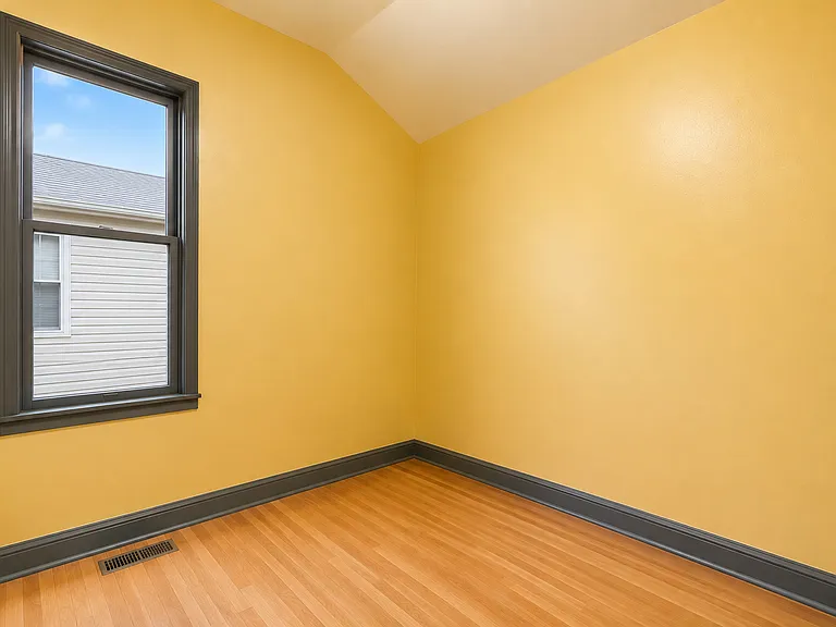 3213 S Green St #1 — Photo 6