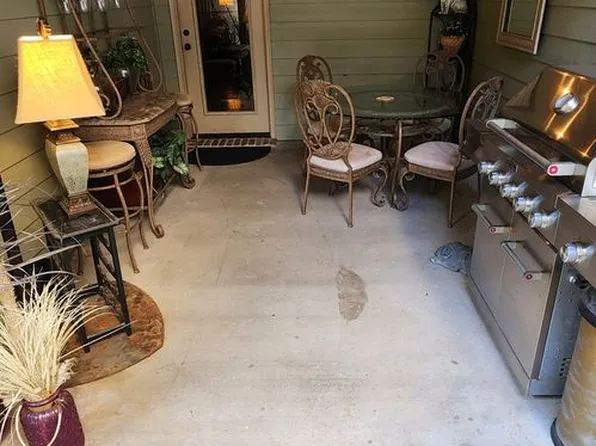 304 Barataria Bay Pt, Lafayette, LA 70508