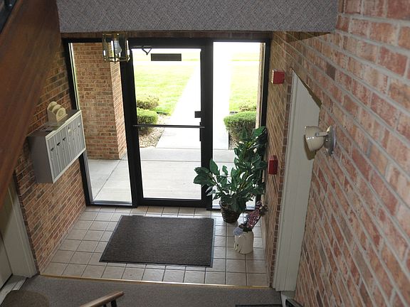 2nd image of 11103 Heritage Dr APT 2B
