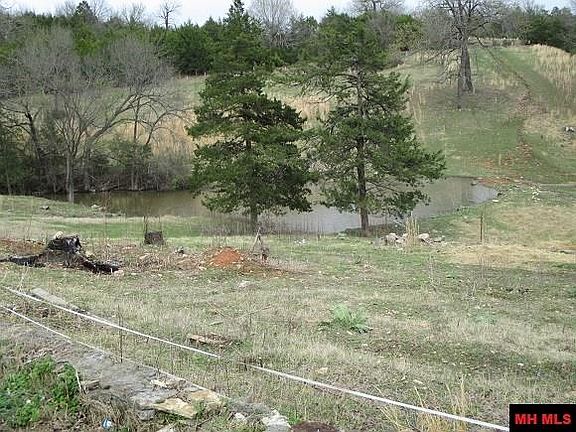 3rd image of 672 Highway 62 E