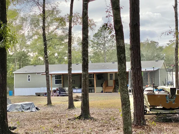 27 S Verdi Ln, Defuniak Springs, FL 32433