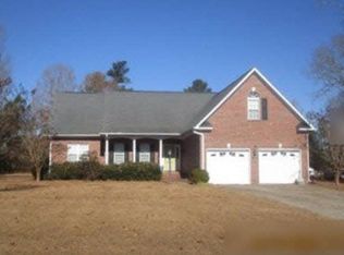 3774 Heartpine Dr, Fayetteville, NC 28306