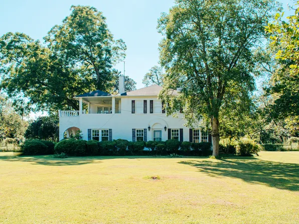 102 W Ellaville St, Andersonville, GA 31711