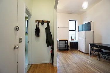 Rented by Rennit Inc.