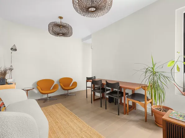 315 E 12th St APT 30, New York, NY 10003